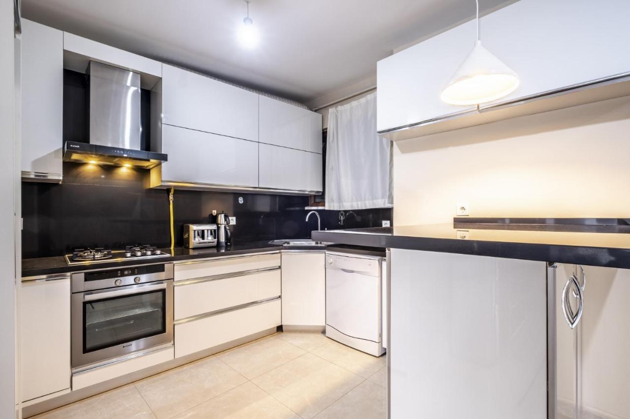 Flat With Sea View Near Uskudar Ferry Station Apartment Istanbul Exterior foto
